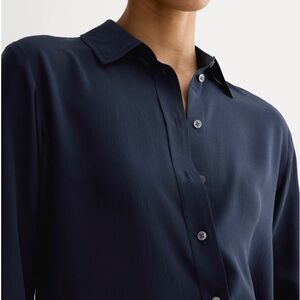 Everlane The Must-Have Shirt in Washable Silk